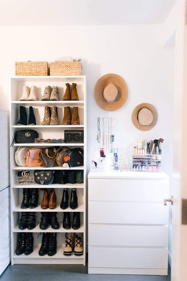 Space Lift: Blogger Closet